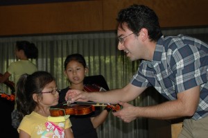 Suzuki violin group class Jiahnse
